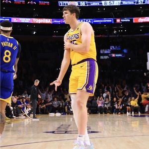 Meet your Posher, Jeffrey